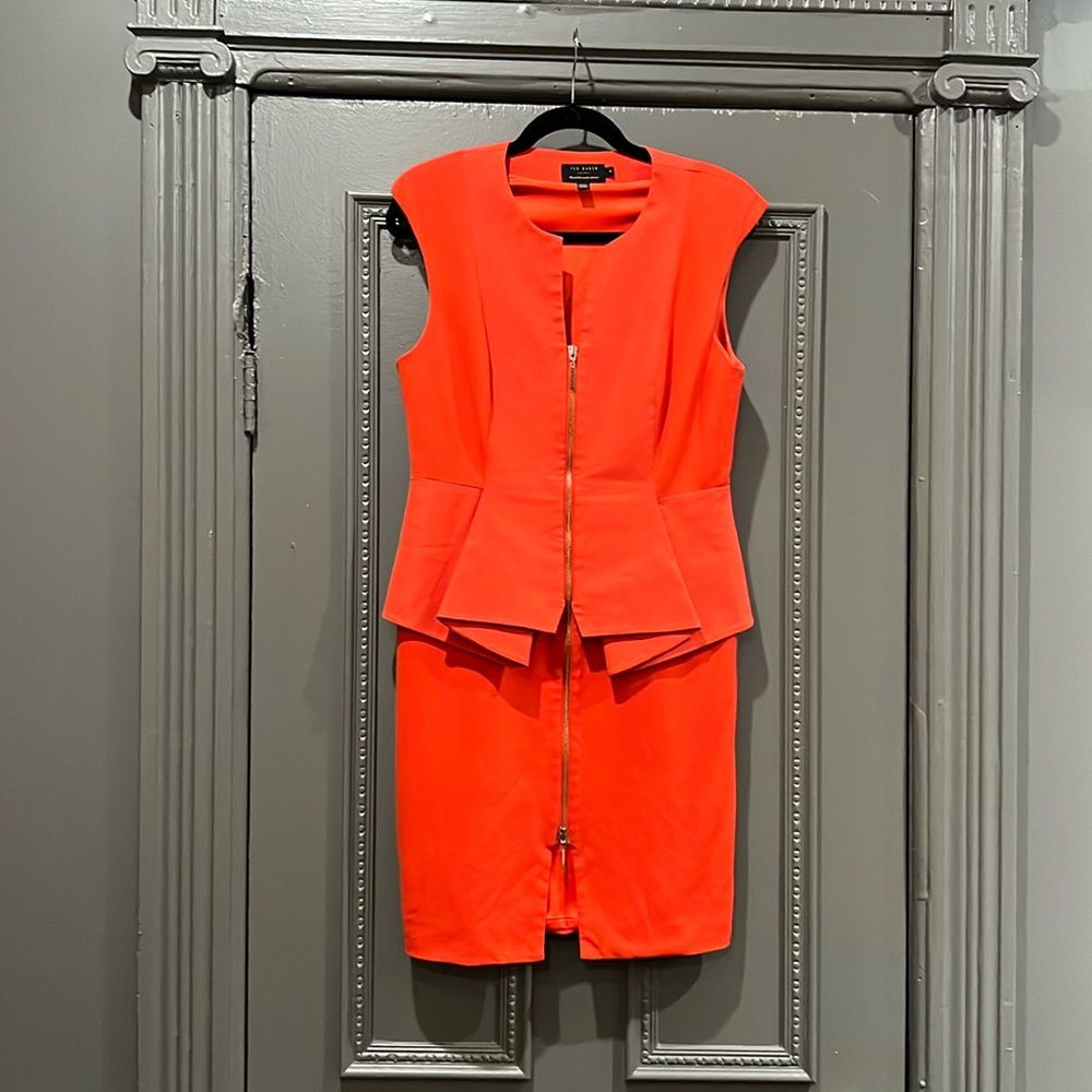 Ted Baker London Orange Peplum Dress US10/Ted Baker 4✨Vibrant, Chic, Gently Worn